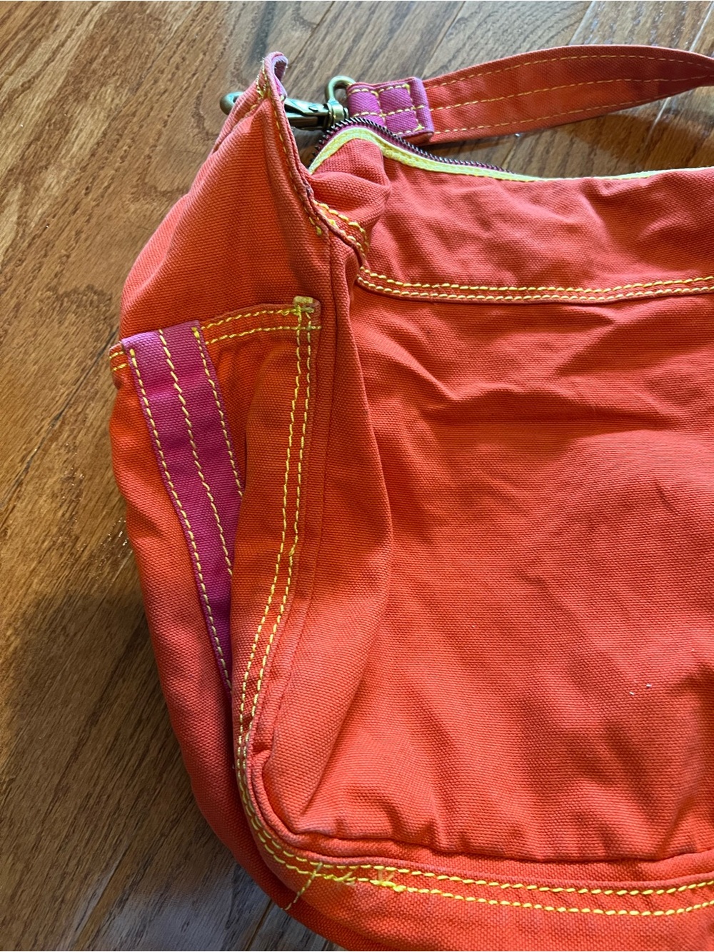 Marc Jacobs Bright Orange Shoulder Bag with Pink Flower Accent - Picture 3 of 7